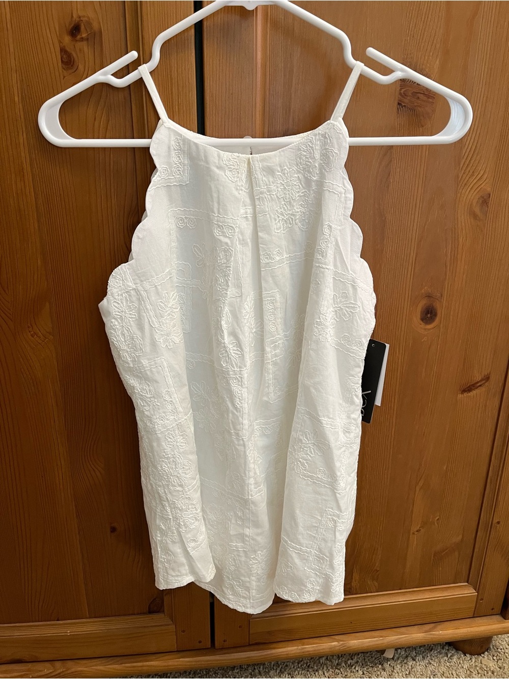 BCX white tank size XS new!
